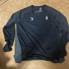 On 長袖シャツ 黒