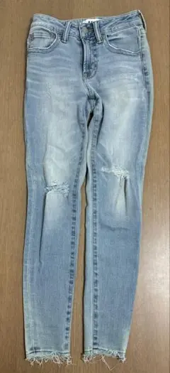 AZUL レディースジーンズ‼️