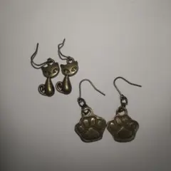 宇宙ネコ＆肉球ピアスセット