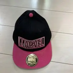 MARVEL 黒ピンク キャップ