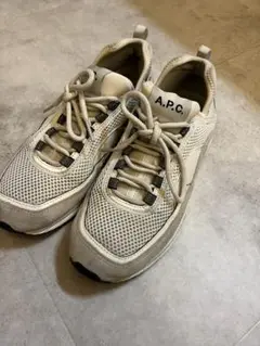 apc スニーカー