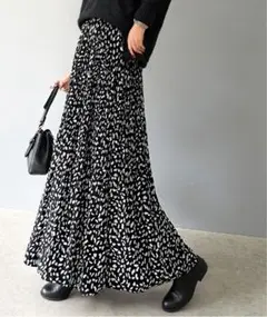 【美品】ロングプリーツスカート 黒と白 豹柄