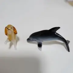 ガラス、陶器製　イルカと犬　フィギュアセット　２点セット
