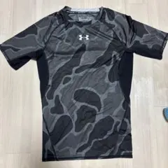 Under Armour アンダーシャツ ブラック/グレー迷彩
