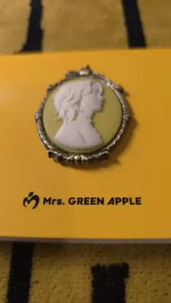 Item thumbnail for item f4c482ff-64f4-4e8a-ada9-eb58a4127a33