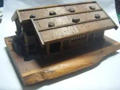 昭和レトロ 木製 古民家ジオラマ 日本家屋 ライト 建築物 オブジェ 置物 昭和レトロ 木製 古民家ジオラマ 日本家屋 ライト 建築物