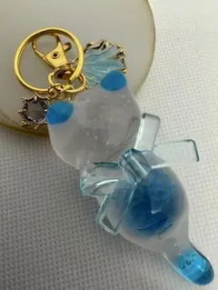 ★ブルーくらげさん★レジン　ネコ　猫　ねこ　ハンドメイド　チャーム　クラゲ