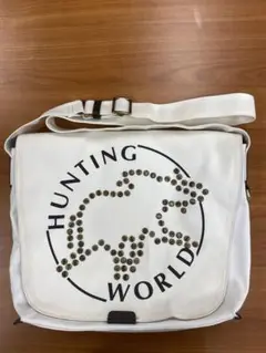希少 ハンティングワールド スタッズ ショルダーバッグ
