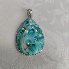 ペンダントトップ