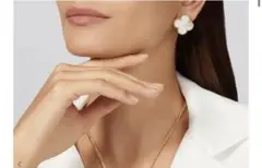 Van Cleef&Arpels ヴァンクリ　マジック　アルハンブラ　ピアス