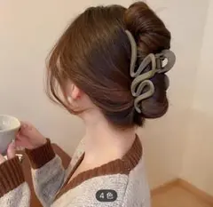 新品未使用　ヘアクリップ　可愛い　お洒落　まとめ髪　ヘアアクセ　くすみカラー