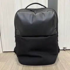 美品！incase A.R.C. Daypack／撥水×軽量／黒