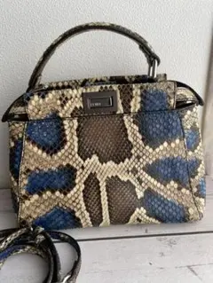 フェンディ FENDI ピーカブー ミニ パイソン
