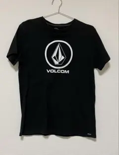 VOLCOM ブラック Tシャツ
