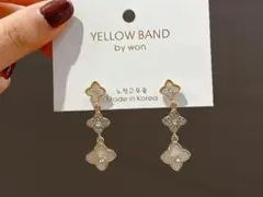 ★新品未使用★ ❤️❤️3連フラワー ピアス ❤️❤️