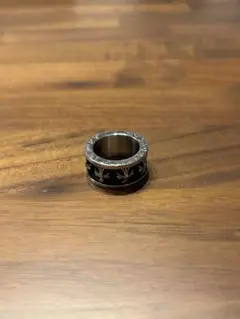 スピナーリング　デザイン　指輪