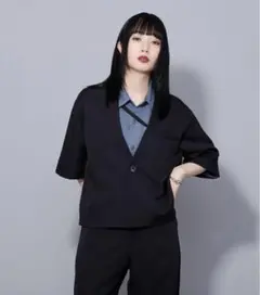 エルノロゼット アシンメトリーストラップショートジャケット