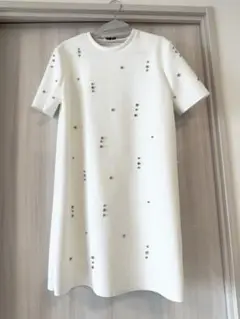 【新品未使用タグ付】ZARA ラインストーンフェークスエードワンピース