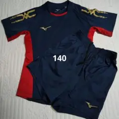 Mizuno ネイビー/レッド シャツとショーツセット 140