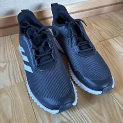 adidas スニーカー　25cm