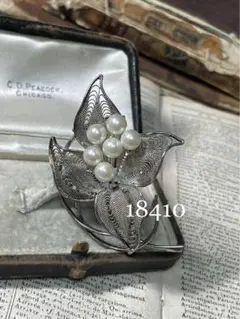 18410 シルバーのブローチ