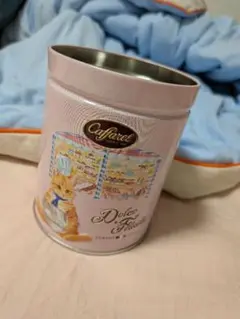 うさまる様　Caffarel 缶