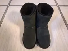 Item thumbnail for item 37444a75-5fd4-43c7-a8af-331a111ac1cf