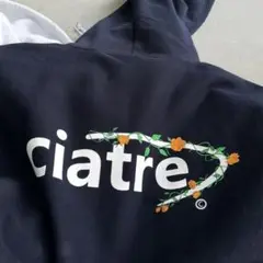 ciatre パーカー