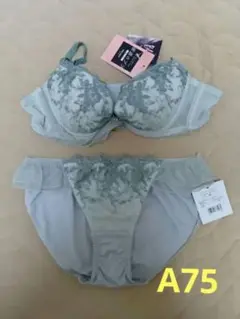 tutuanna ミントグリーンブラジャーショーツセット
