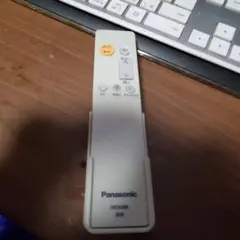純正 Panasonic 照明用リモコン HK9488 ホワイト