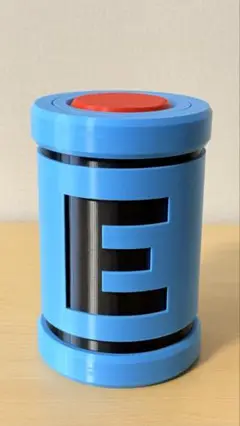 E缶 型｜小物入れ｜缶ホルダー｜ロックマン風｜3Dプリント品｜色指定可