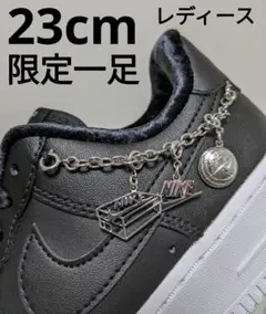 ナイキ エアフォース1ロー ブラック ブラックペンダント 23cm