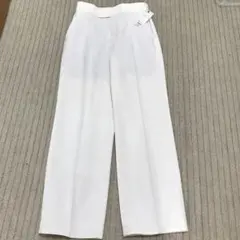 GU ストレートパンツ