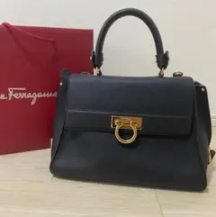 【美品】サルヴァトーレフェラガモ ソフィア ハンドバッグ