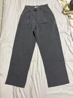 グレー スラックス Mサイズ