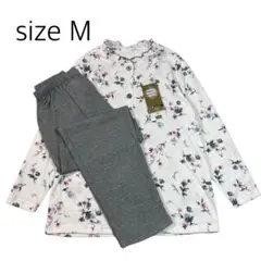 【size M】新品未使用　ノーカラーフリルパジャマ　花柄　長袖×10分丈パンツ