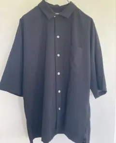attachment シャツ　ブラック