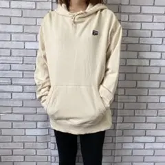 ☆レディース☆ PUMA プーマ　パーカー　シンプルデザイン　ワンポイントロゴ
