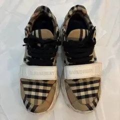 BURBERRY チェック柄スニーカー