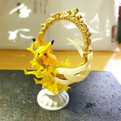 ピカチュウ　フィギュア