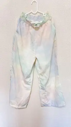 サテンパンツ　150cm☆