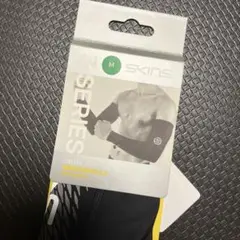 skins S-3 ボディケアストレッチシャツ Mサイズ‼️断捨離価格‼️