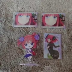五等分の花嫁　二乃　アクリルキーホルダー、ウエハースカード