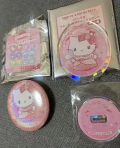 新品2点セットスパークルトレーディングアクリルスタンドハローキティ缶バッジ