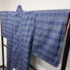 青色の縦縞柄の紬の小紋 着物
