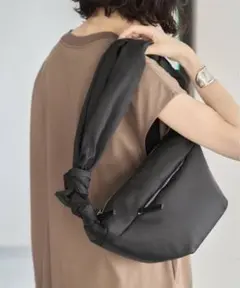 《別注》LE VERNIS/ル・ベルニ GIGLY BAG LE TALON