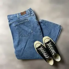 Item thumbnail for item f554f16e-1efd-4f22-a8ba-c6dfdb23e679