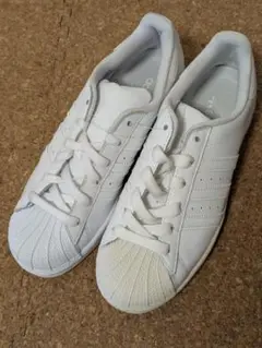 アディダス adidas　オリジナル　スーパースター　EG4960　24cm 白