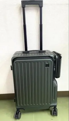 。多機能　キャリーケース　グリーン　縦45.横37.奥行き26