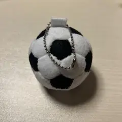 フェルト サッカーボール お守り（チェーン付き）応援グッズ